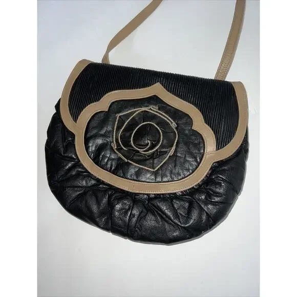 Timmy Woods 1977 Beverly Hills Vintage Black Leather Purse w/Tan Trim - Picture 3 of 8